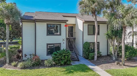 372 MOORINGS COVE DRIVE #372