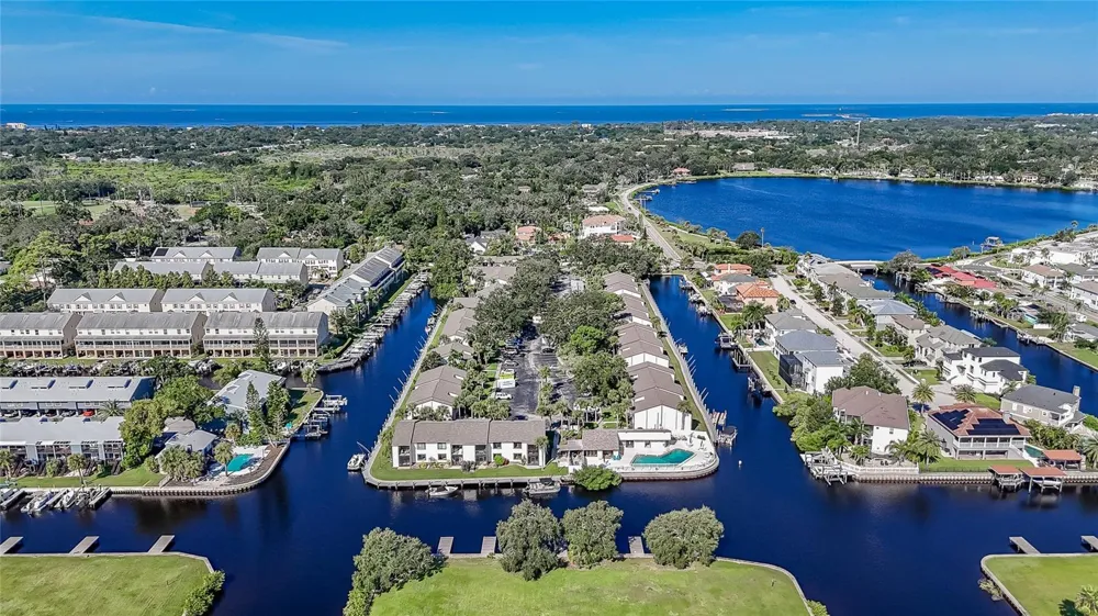 372 MOORINGS COVE DRIVE #372 Tarpon Springs, FL 34689