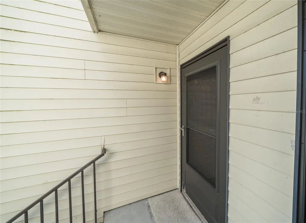 372 MOORINGS COVE DRIVE #372 Tarpon Springs, FL 34689