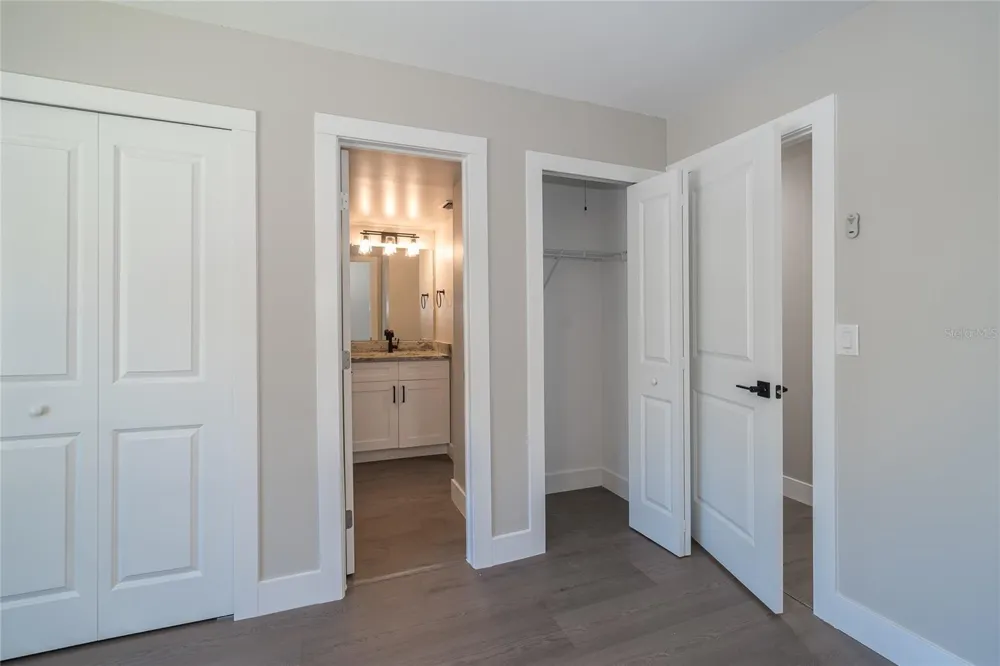 372 MOORINGS COVE DRIVE #372 Tarpon Springs, FL 34689