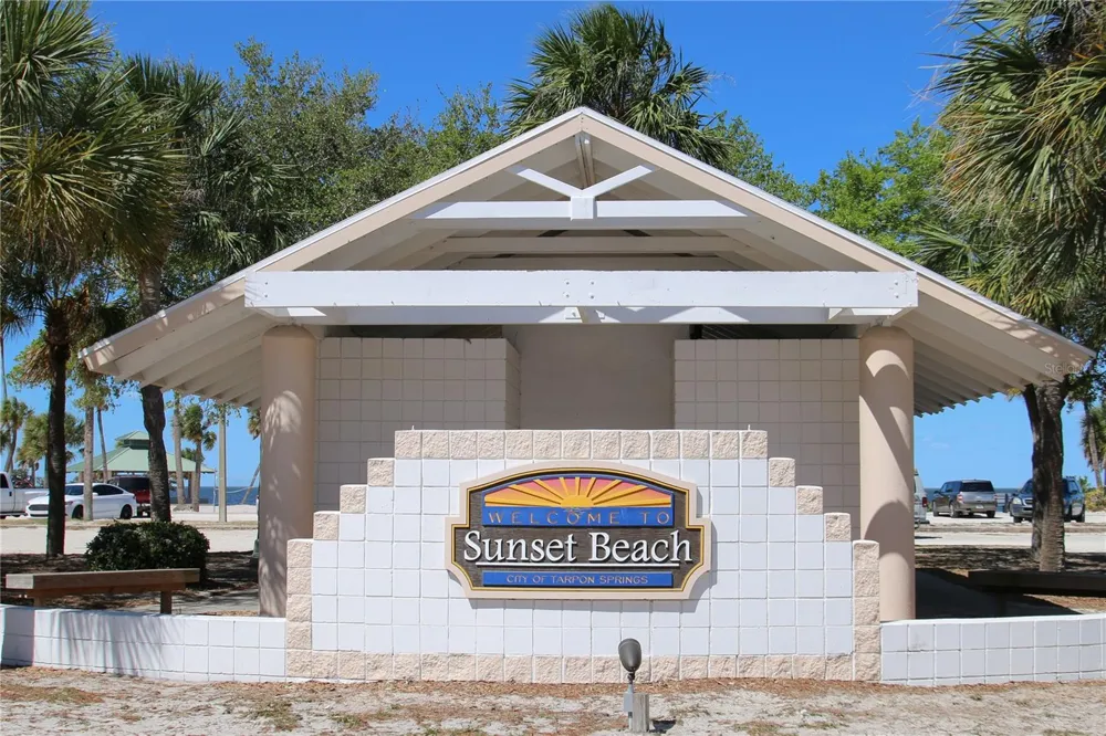 372 MOORINGS COVE DRIVE #372 Tarpon Springs, FL 34689