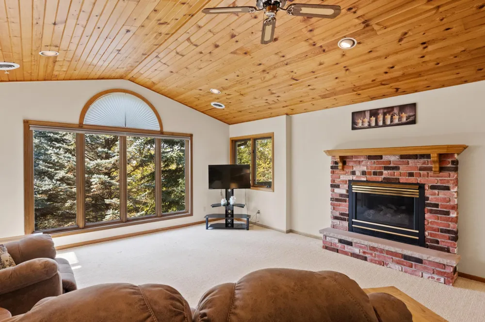 233 Basswood Trail Glenwood, MN 56334