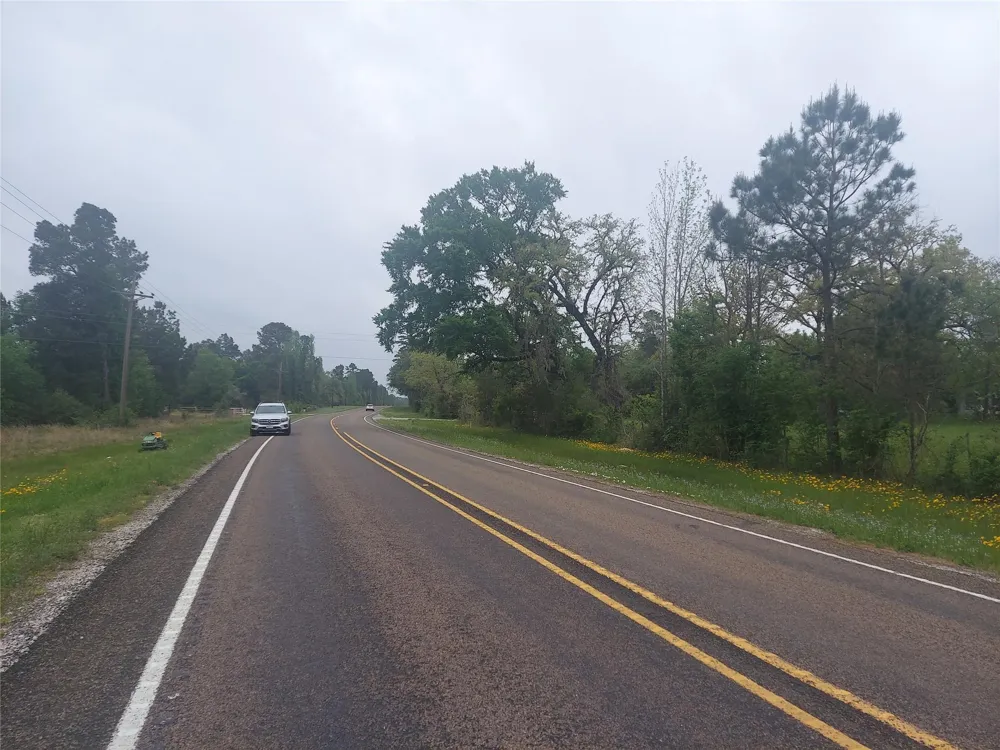 Fm 247 Midway, TX 77320