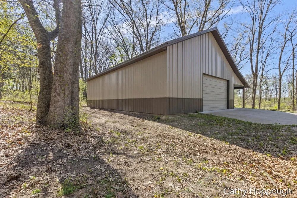 1057 W Tuttle Road Ionia, MI 48846