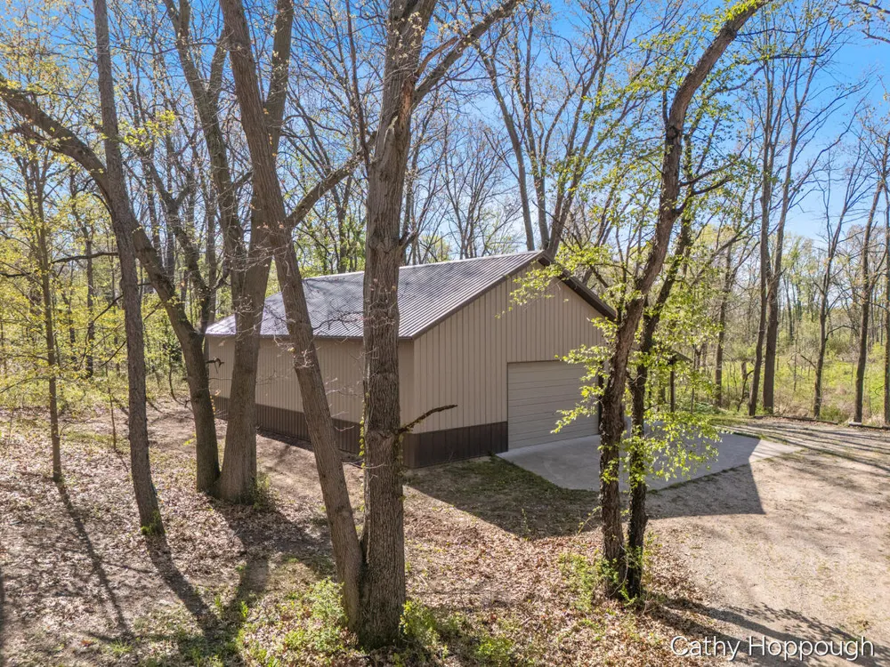 1057 W Tuttle Road Ionia, MI 48846