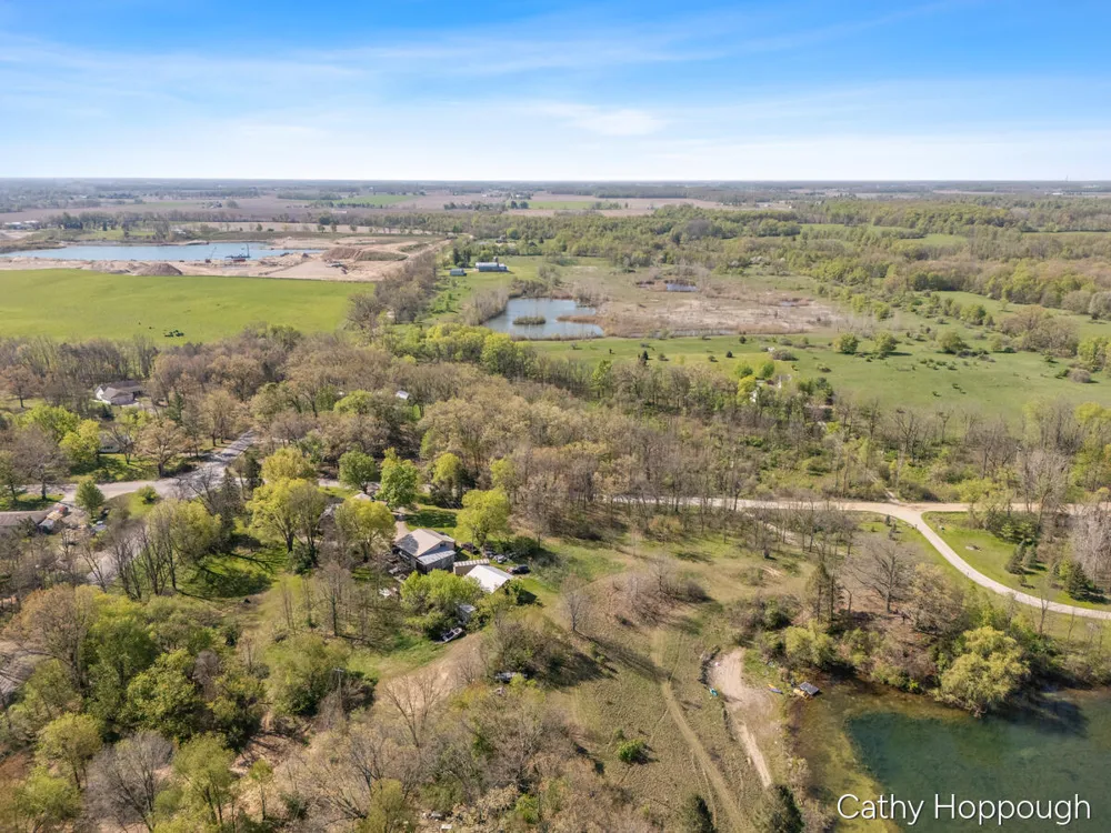 1057 W Tuttle Road Ionia, MI 48846