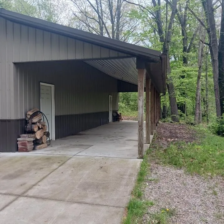 1057 W Tuttle Road Ionia, MI 48846