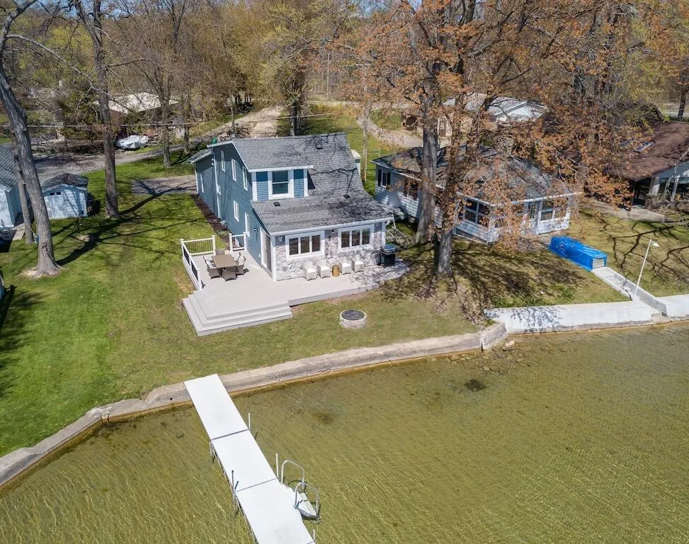10877 Gun Lake Road Middleville, MI 49333