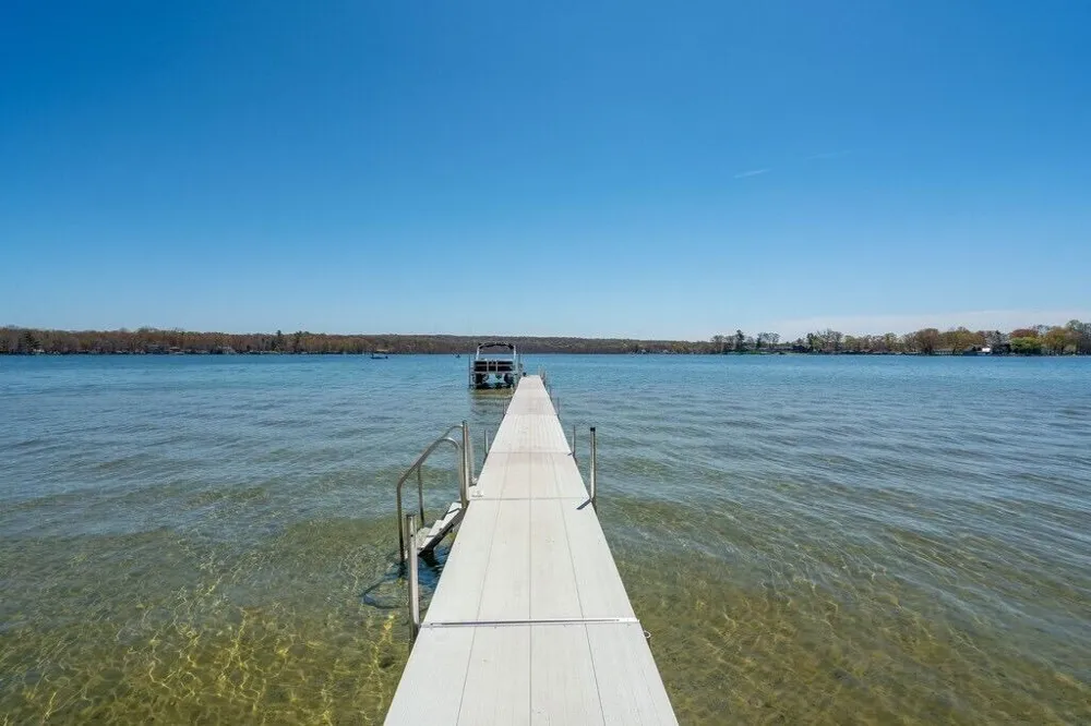 10877 Gun Lake Road Middleville, MI 49333