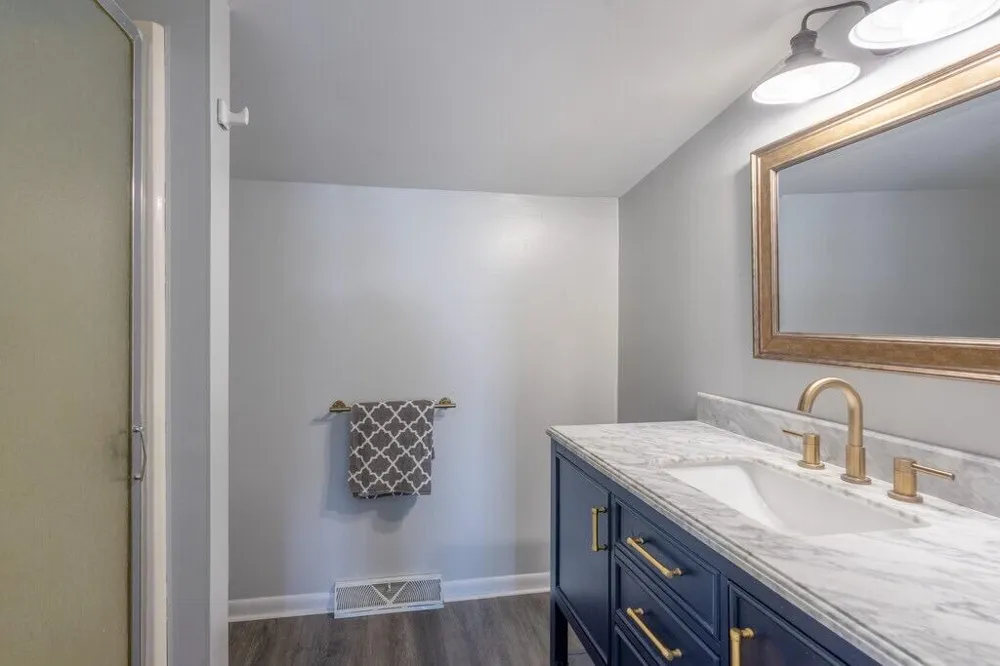 10877 Gun Lake Road Middleville, MI 49333