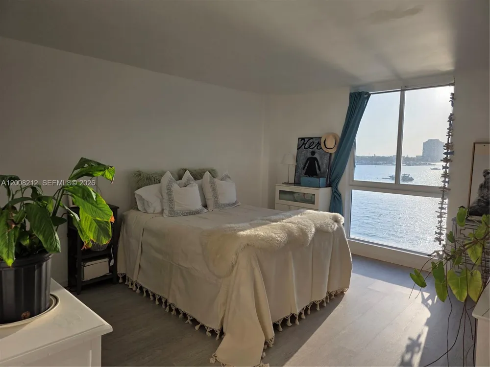 7928 West Dr #307 North Bay Village, FL 33141