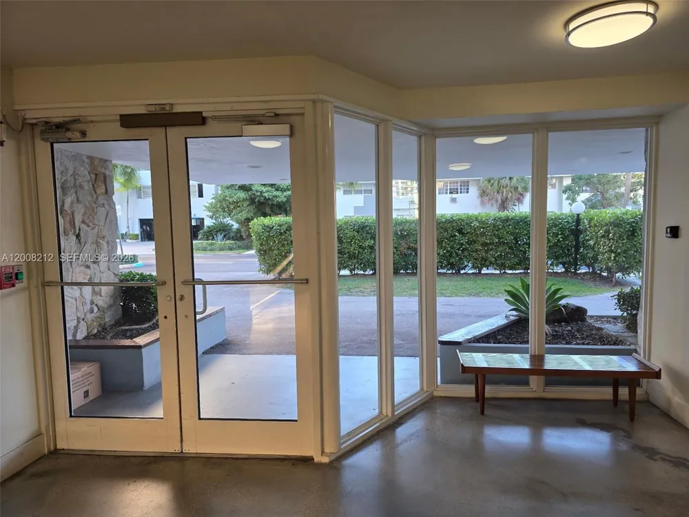 7928 West Dr #307 North Bay Village, FL 33141