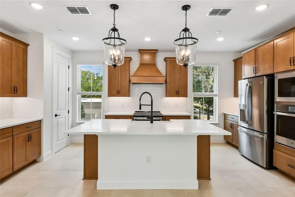 194 PASQUALA Oviedo, FL 32765