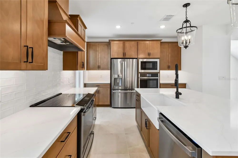 194 PASQUALA Oviedo, FL 32765