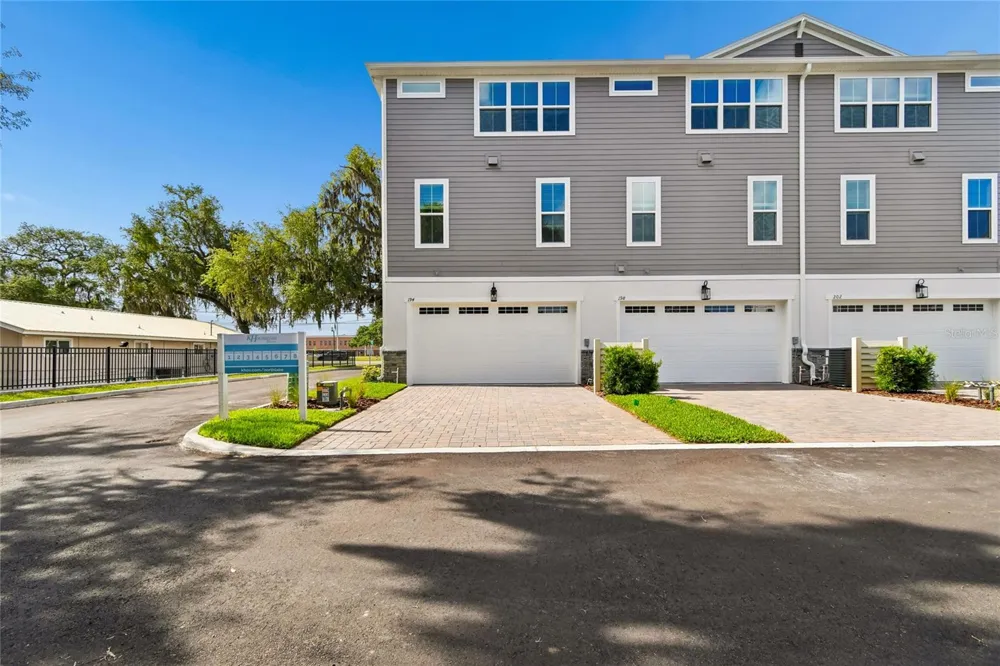 194 PASQUALA Oviedo, FL 32765