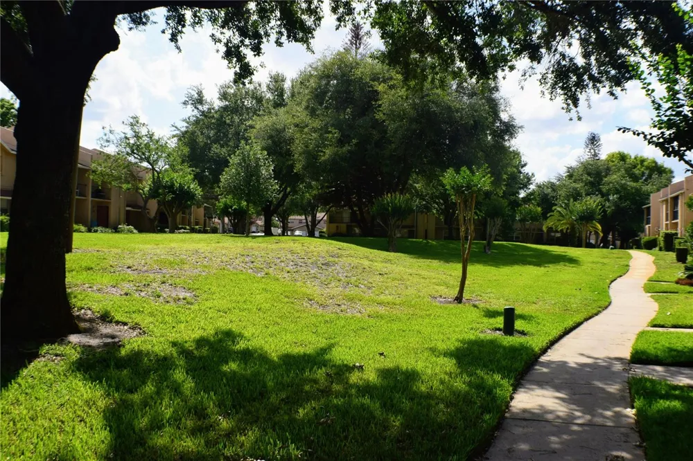 814 PARK LAKE CIRCLE #8 Maitland, FL 32751