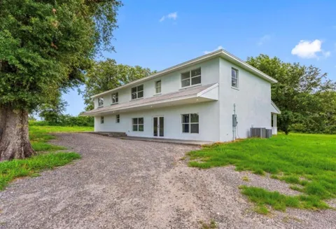 2440 WALLACE ROAD