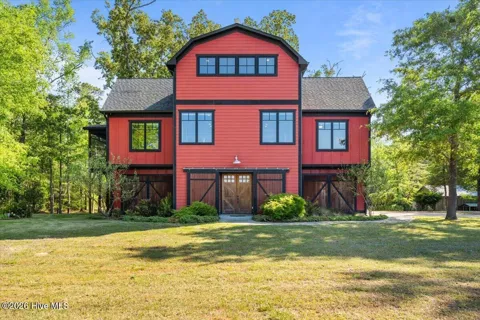 1000 Lakebay Road