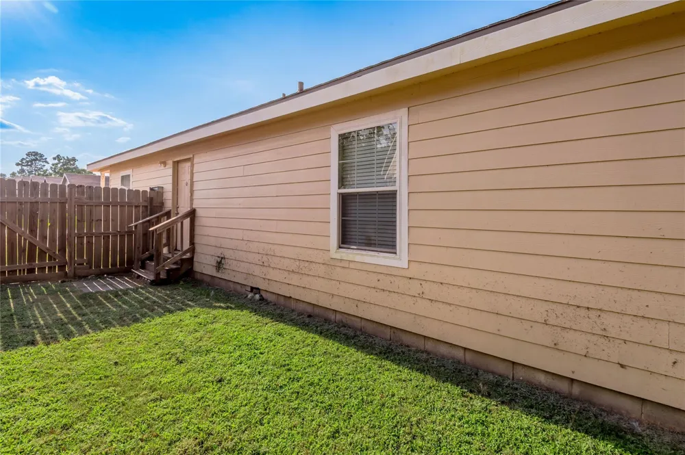 164 Varsity Drive Huntsville, TX 77340