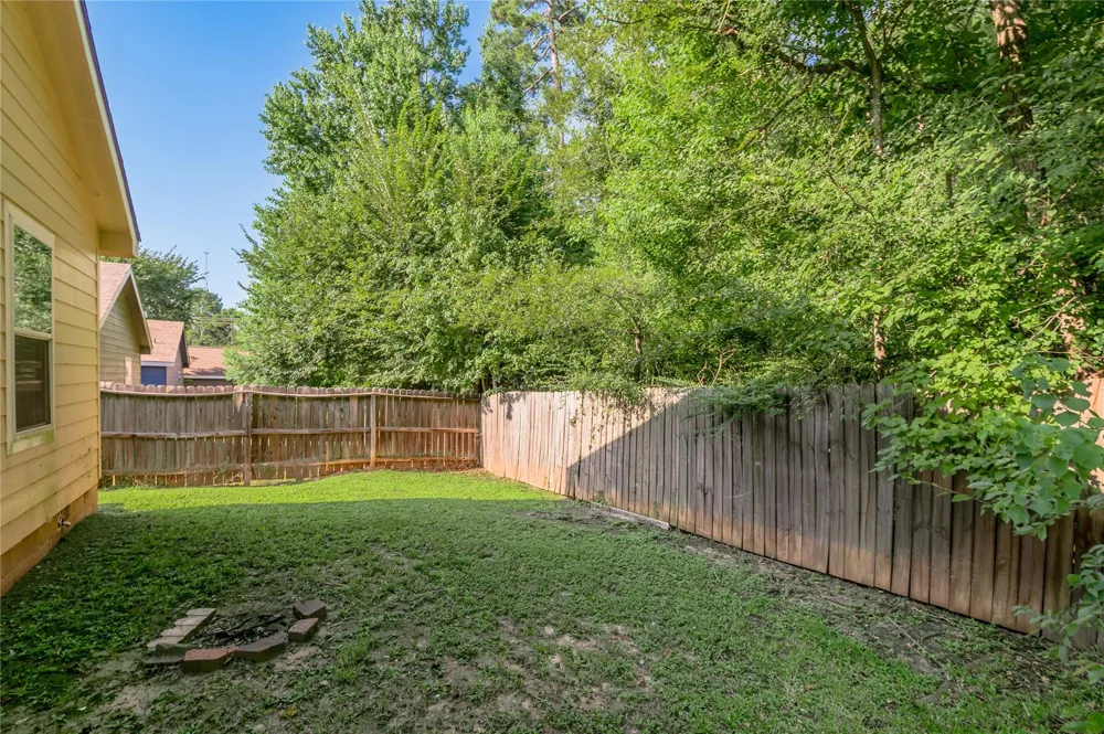 164 Varsity Drive Huntsville, TX 77340