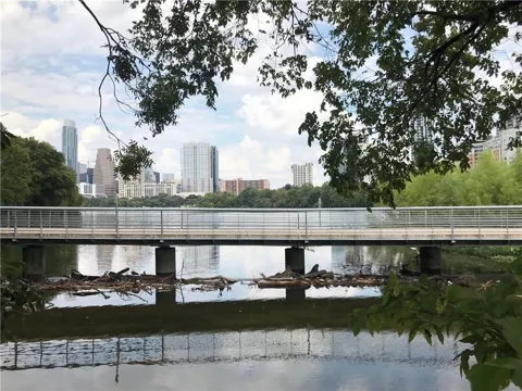 500 E Riverside Drive #154