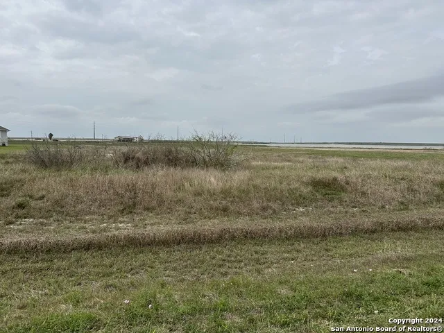 109 SUNRISE DR Rockport, TX 78382