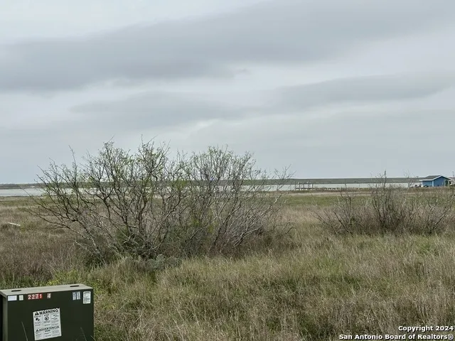 109 SUNRISE DR Rockport, TX 78382