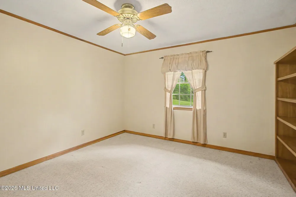 810 E College Avenue Wiggins, MS 39577