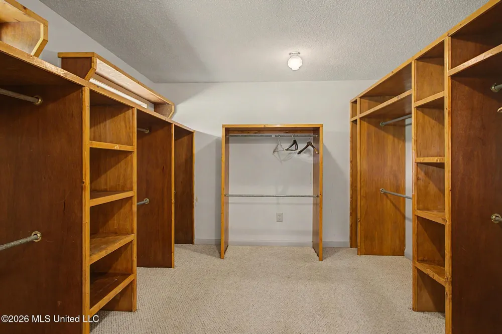 810 E College Avenue Wiggins, MS 39577