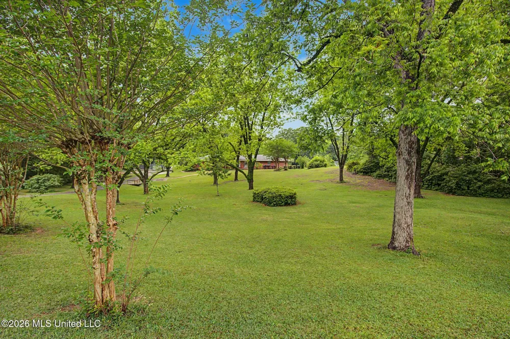 810 E College Avenue Wiggins, MS 39577