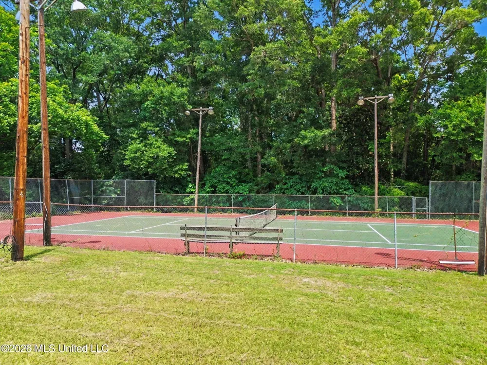 810 E College Avenue Wiggins, MS 39577