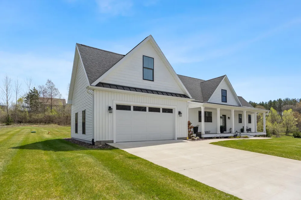 7834 Sandy Lane Mecosta Township, MI 49346