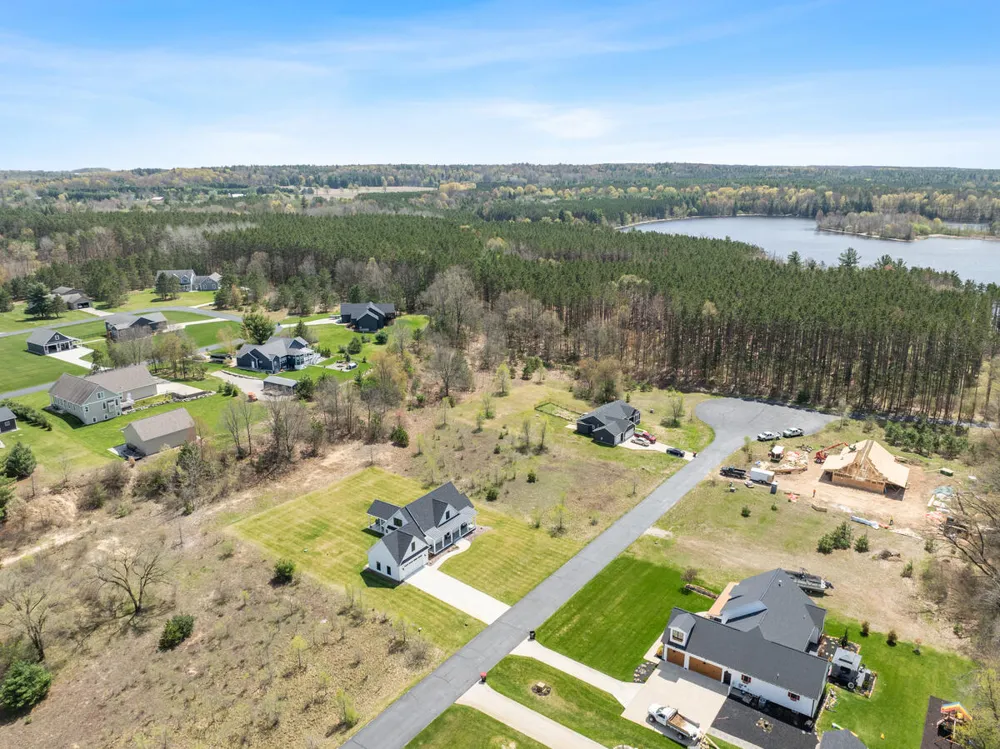7834 Sandy Lane Mecosta Township, MI 49346