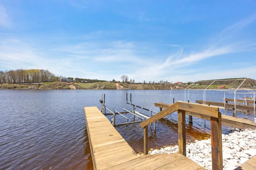 7834 Sandy Lane Mecosta Township, MI 49346