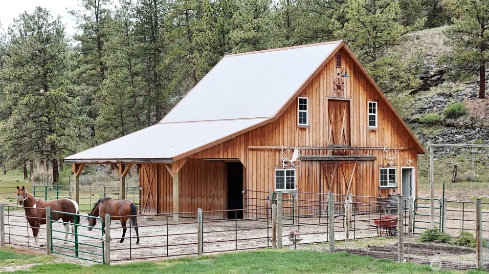 53 Cape Labelle Road Tonasket, WA 98855