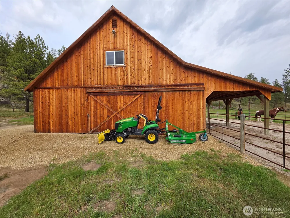 53 Cape Labelle Road Tonasket, WA 98855