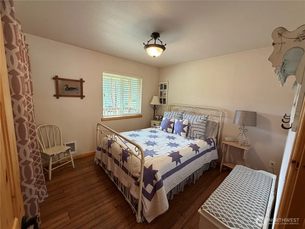 53 Cape Labelle Road Tonasket, WA 98855