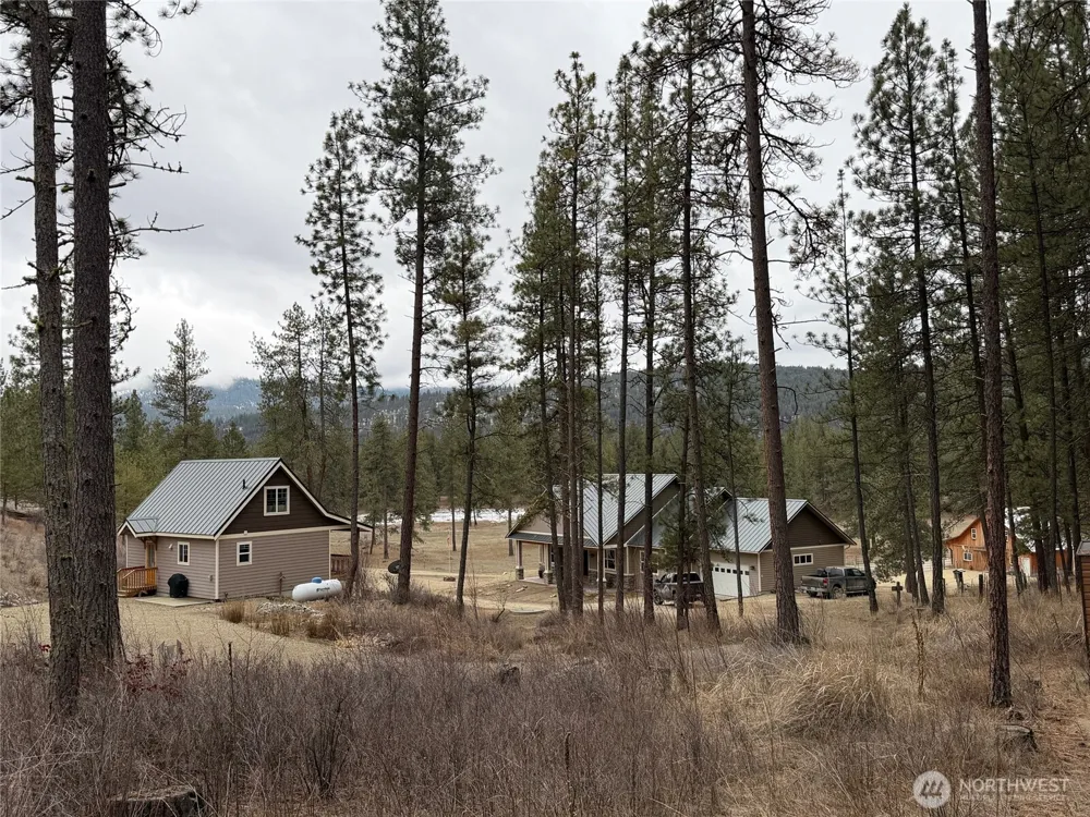 53 Cape Labelle Road Tonasket, WA 98855