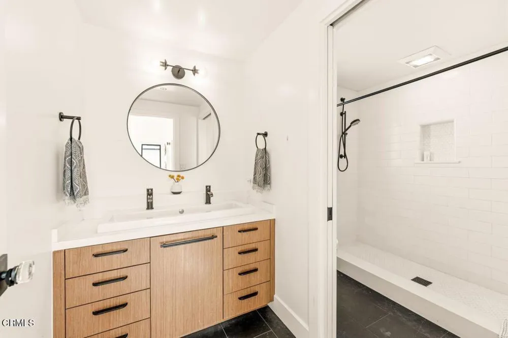1302 Devon Lane Ventura, CA 93001