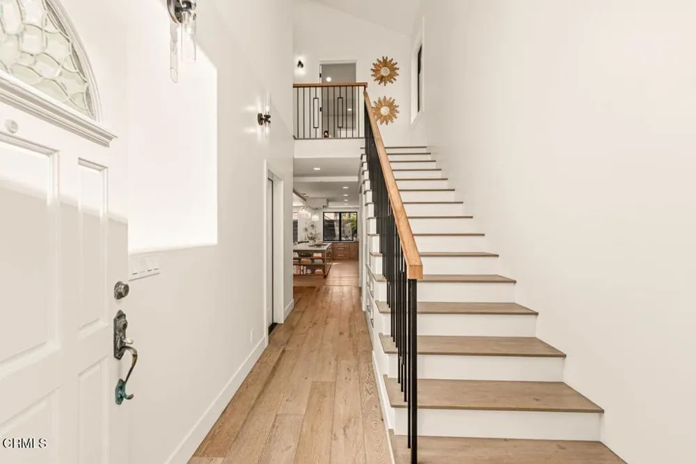 1302 Devon Lane Ventura, CA 93001