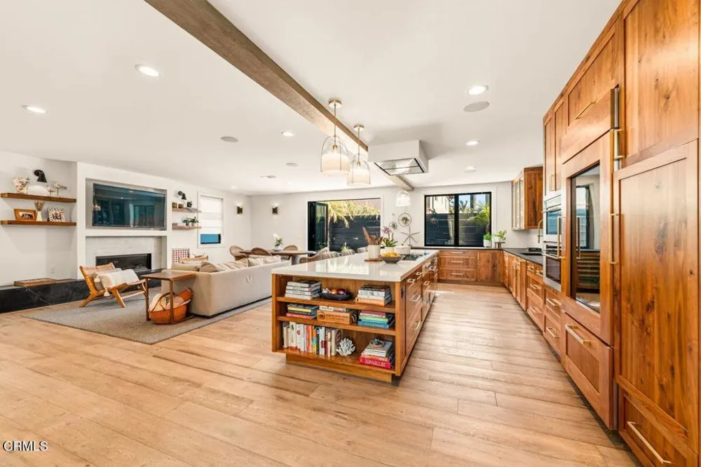1302 Devon Lane Ventura, CA 93001