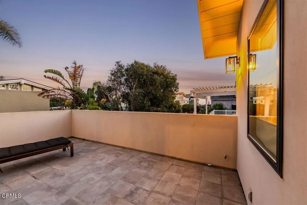 1302 Devon Lane Ventura, CA 93001