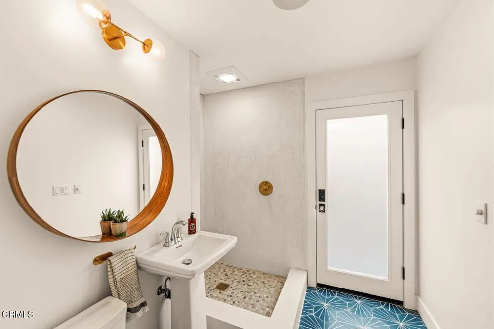 1302 Devon Lane Ventura, CA 93001