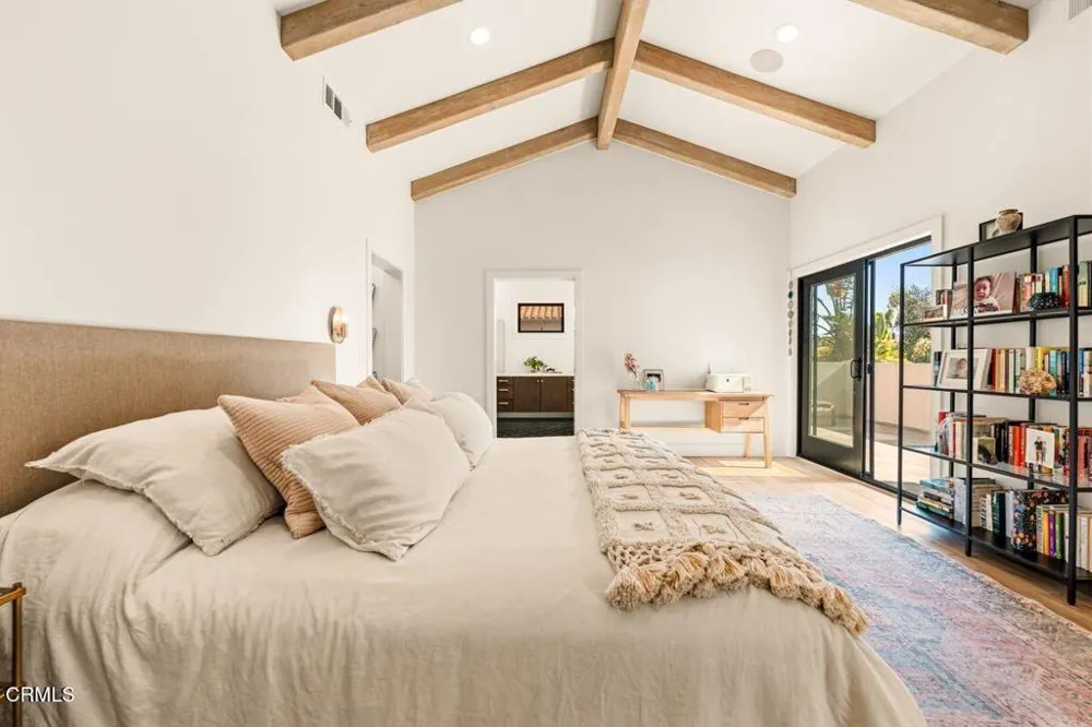 1302 Devon Lane Ventura, CA 93001