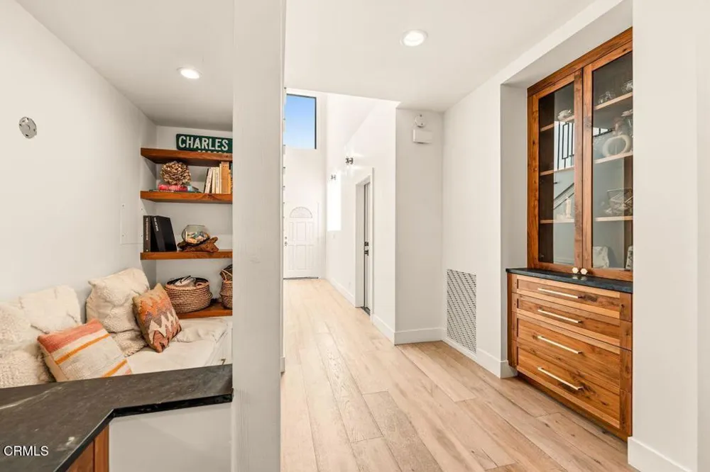 1302 Devon Lane Ventura, CA 93001