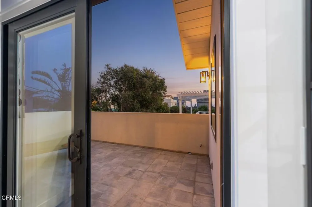 1302 Devon Lane Ventura, CA 93001