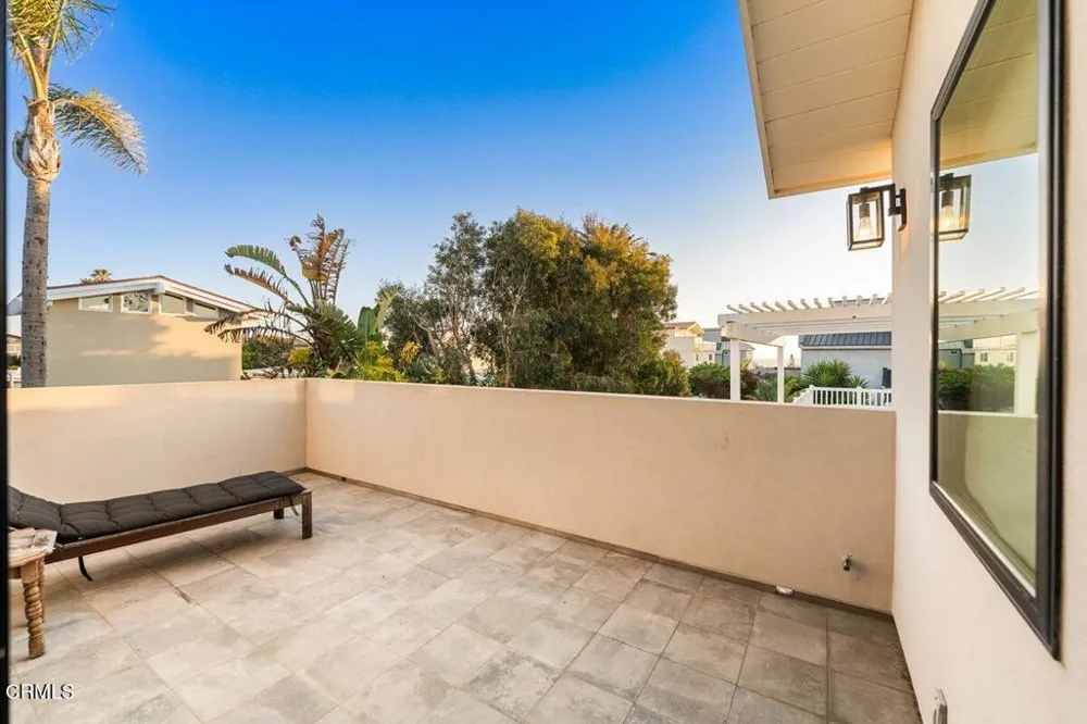 1302 Devon Lane Ventura, CA 93001