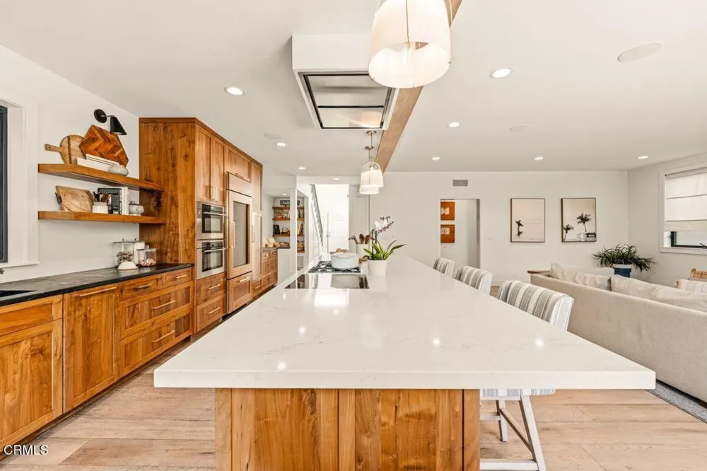 1302 Devon Lane Ventura, CA 93001