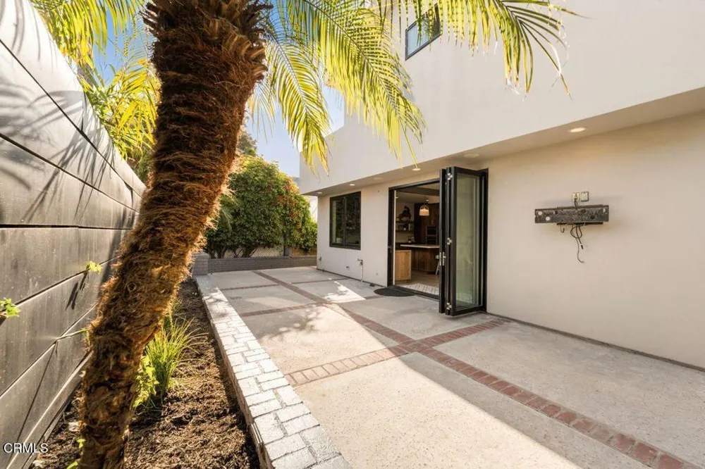 1302 Devon Lane Ventura, CA 93001