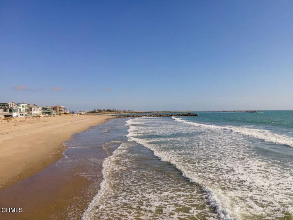 1302 Devon Lane Ventura, CA 93001